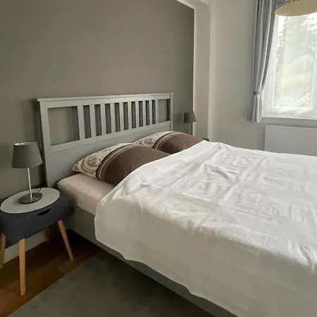 Gruenstrand Apartment *